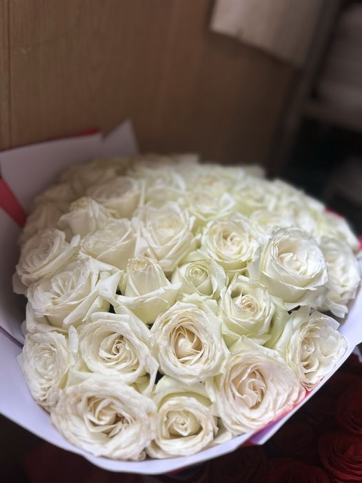 Срочно продаю букет из роз 51 штука