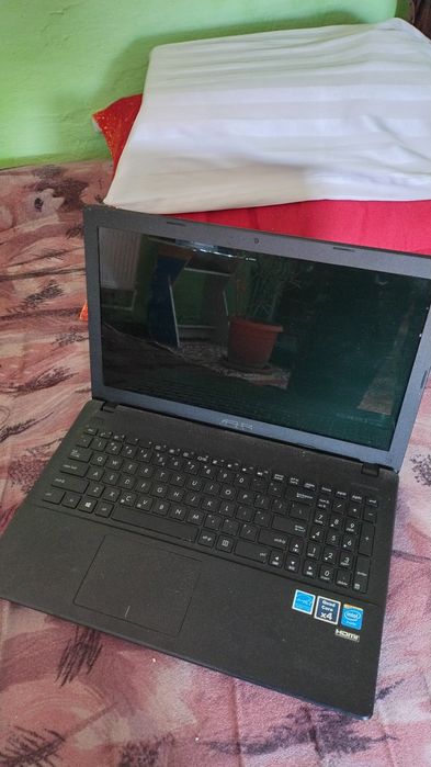 Laptop Asus  Functional