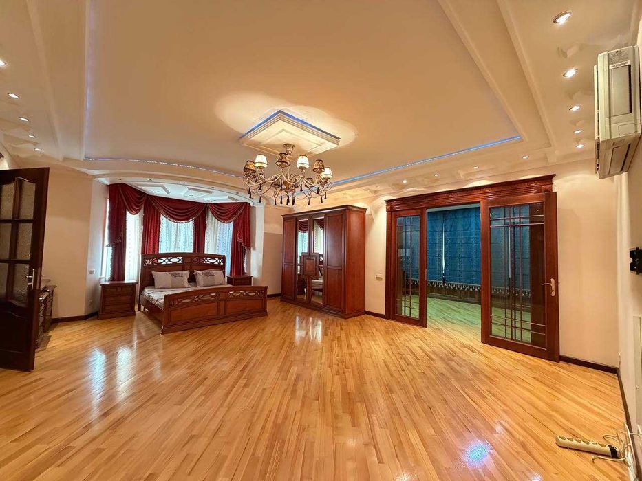 Продаётся квартира метро GABUS  Ойбек 9/5/8 566м2