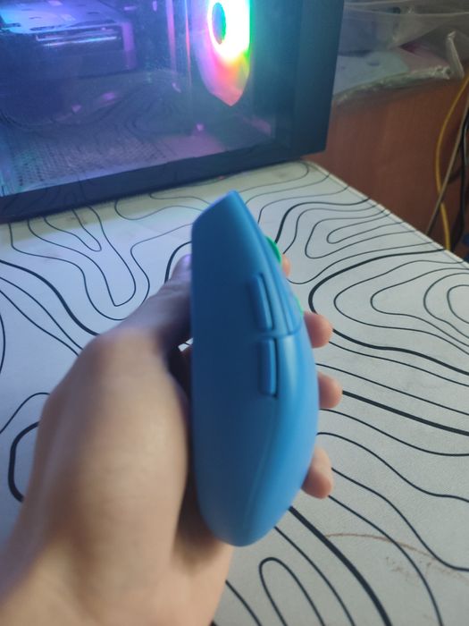 Мышька logitech lightspeed g304