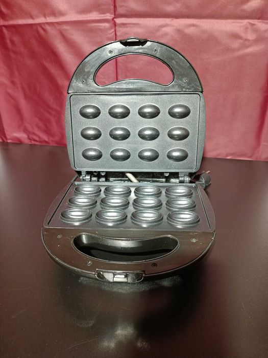 Уред за сладки орехчета Rosberg R51442D, 800W