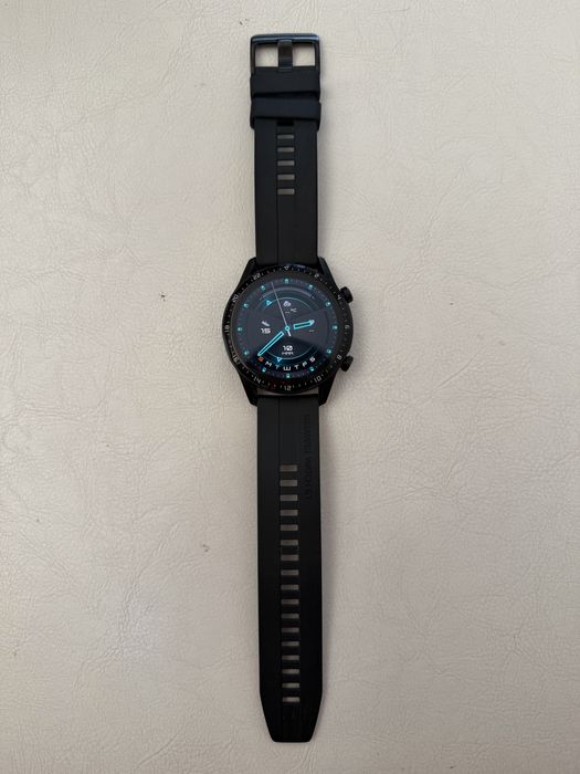 Часовник Huawei GT 2