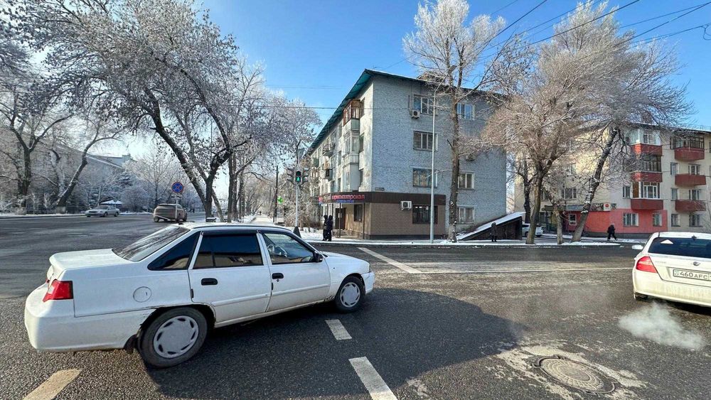 Продам Комерческий помещение  Даулет Империя