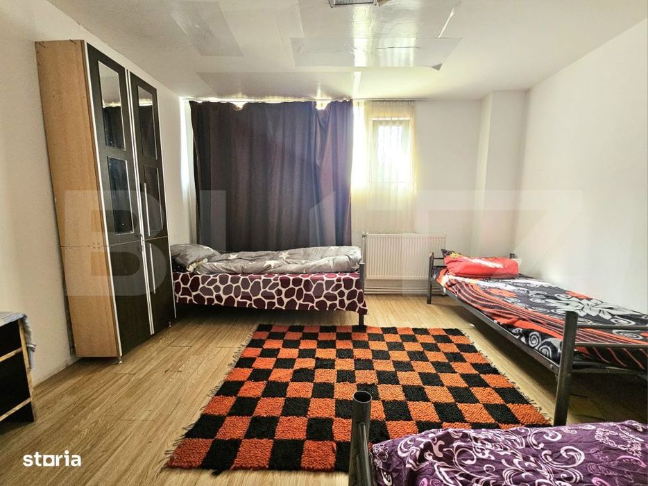 Casa 12 camere, cazare