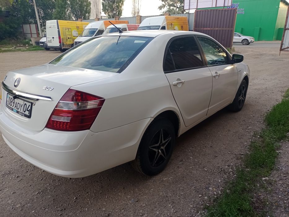 Продам джили sc7 2014года