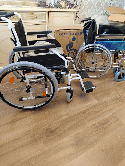Коляска инвалидное кресло-коляска