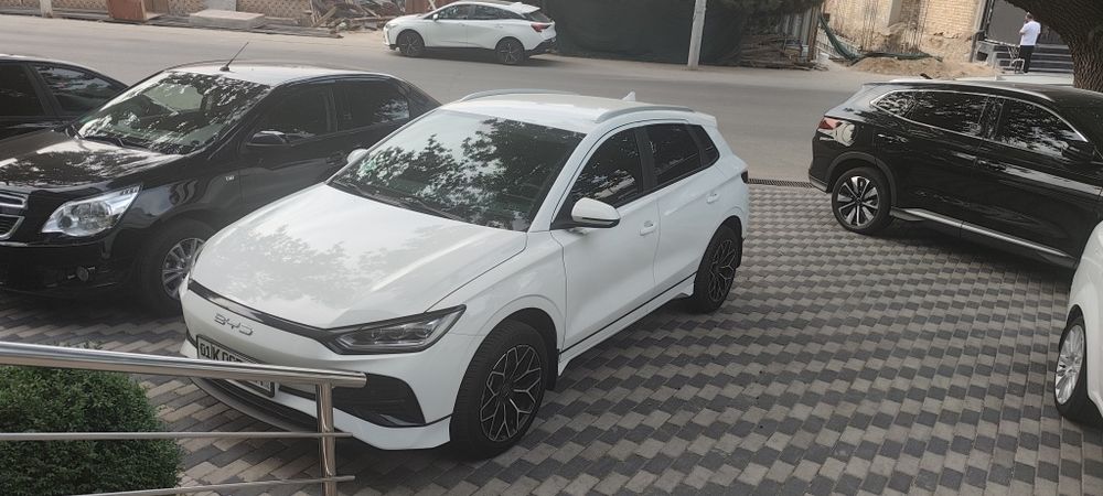 BYD E2 2023