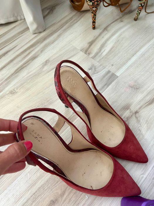 Обувки и сандали