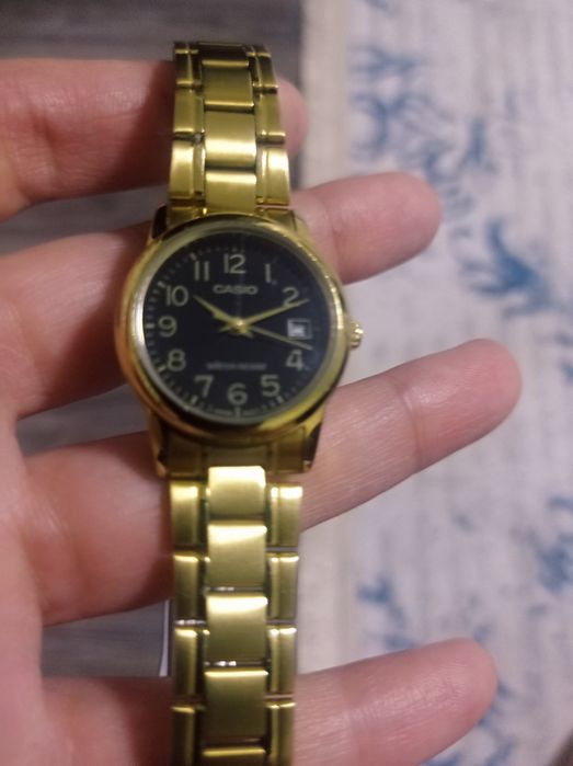 Продам часы с позолотой