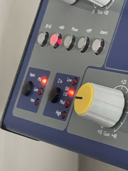 Студийный предусилитель премиум-класса Focusrite ISA ONE