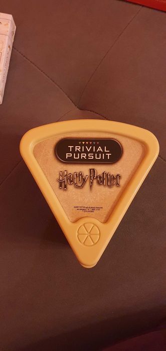 Carti de joc Harry Potter si joc Trivial Pursuit Harry Potter