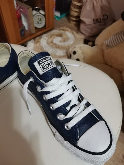 Tenisi Converse in stare excelenta