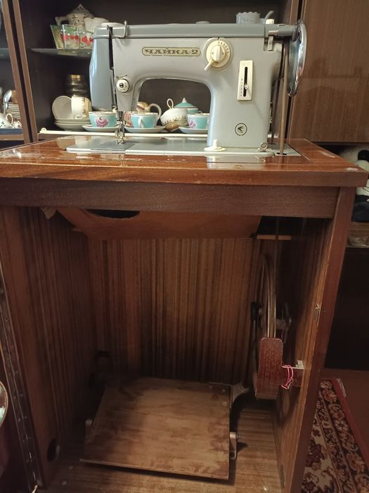 Продаю швейную машинку