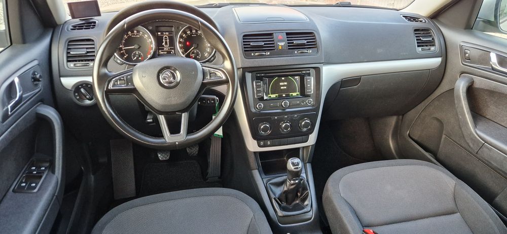 Vand Skoda Yeti 1.6 TDI 2014 Facelift RAR  EFECTUAT Model Style  RATE