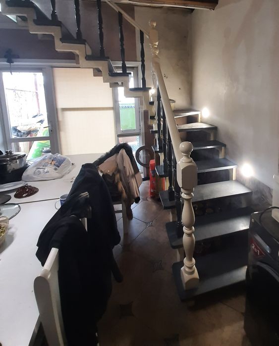 Лестница поворотная.