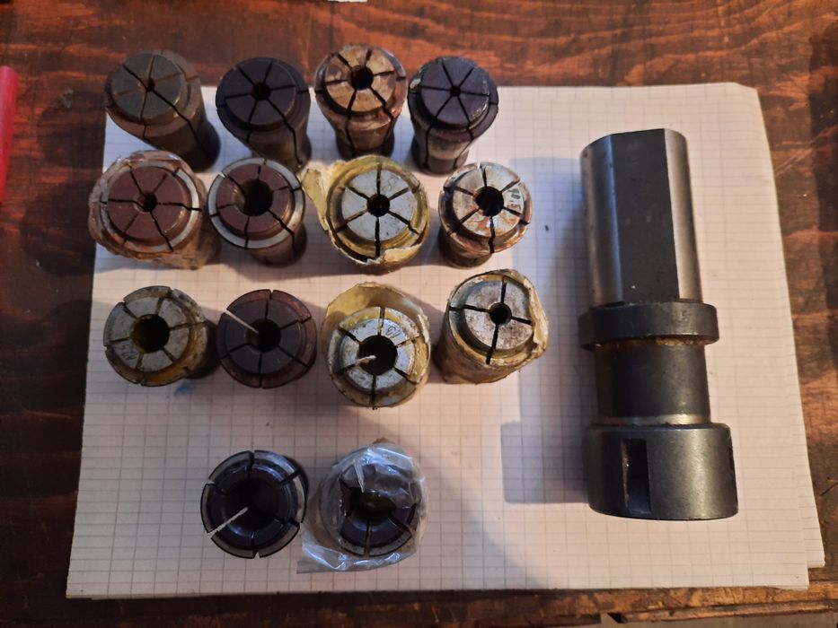 Цангов патроник ф40 със 11цанги комплекта