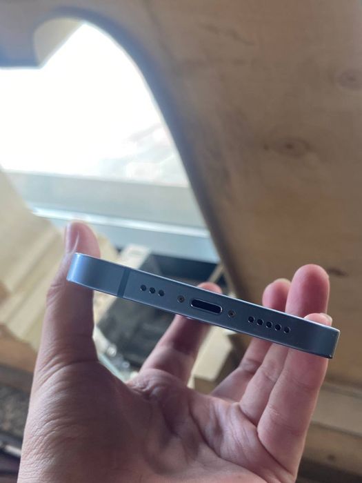 Apple iPhone 14 256ГБ, в отличном состоянии