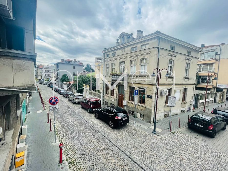 Дава се под наем Многостаен апартамент в Бургас, Център - 140 кв.м за 797.64 € - Снимка #6