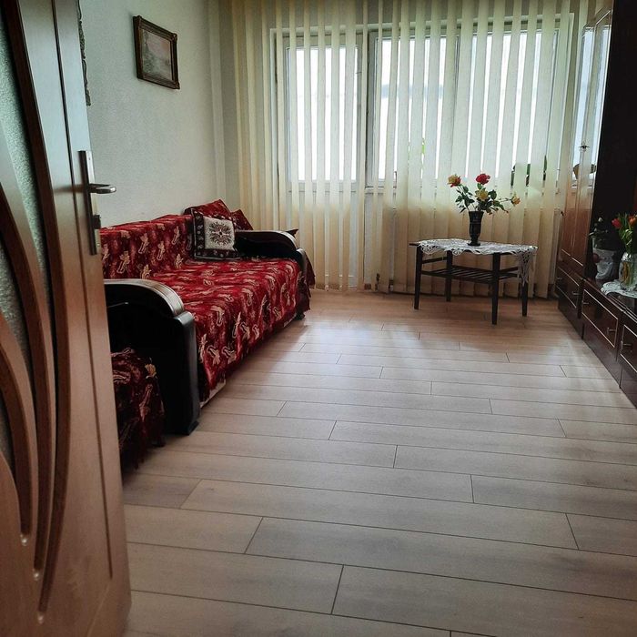 Apartament 3 camere decomandat, etaj 1