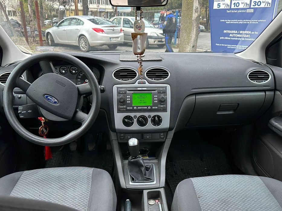 Vând Ford Focus 2
