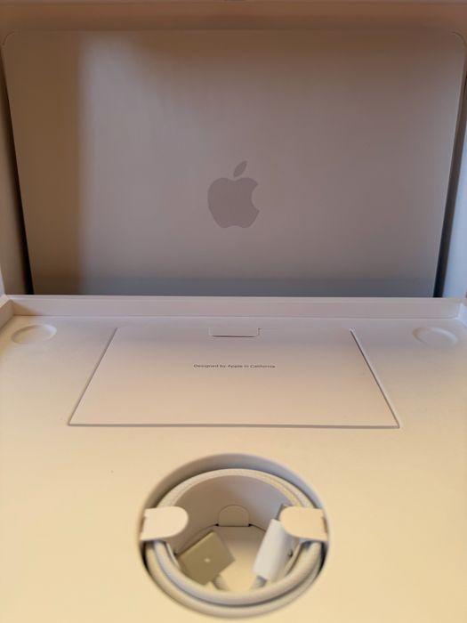 Macbook pro/air новые!