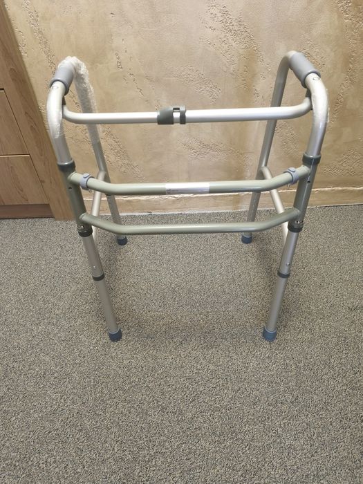 Сгъваема алуминиева проходилка - рамка