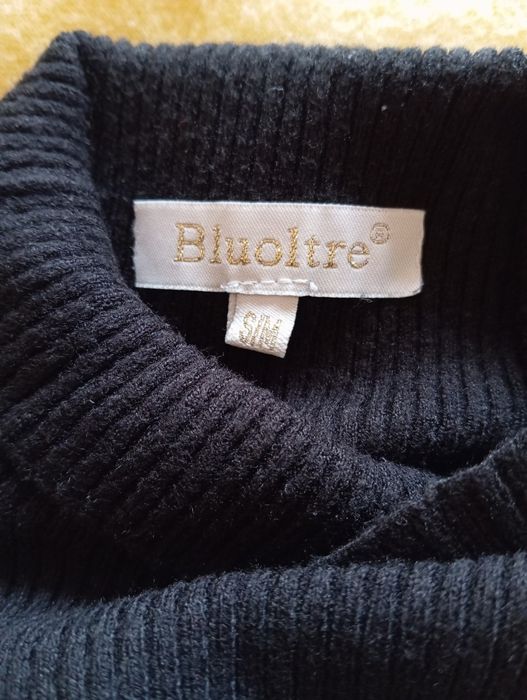 Бяло сако и рокля трико