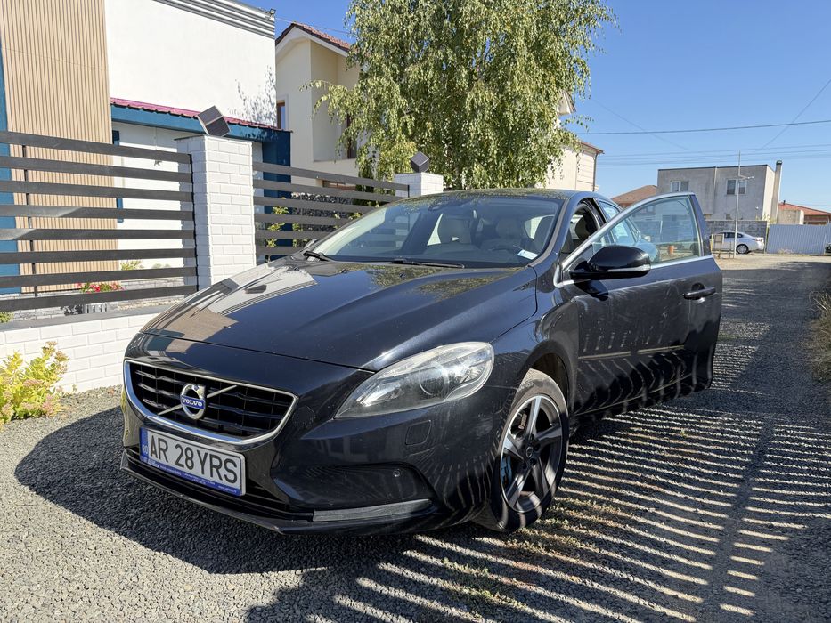 VOLVO V40 2015 — imagine 5
