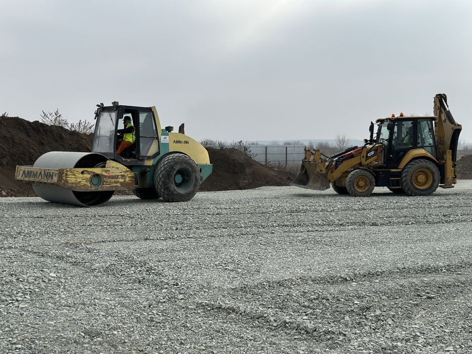 Inchirieri utilaje, buldoexcavator, compactor, excavator