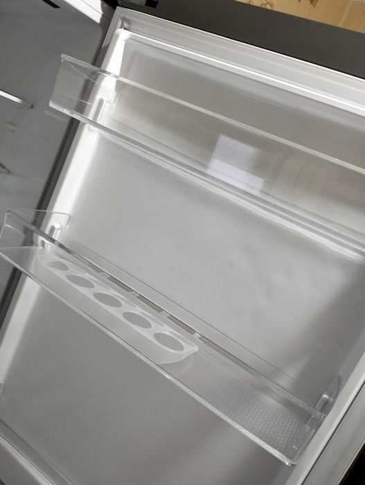 Продам холодильник за 170тысячи