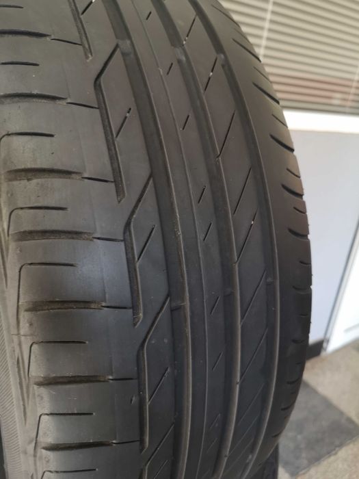 4бр 225/45/19 BRIDGESTONE 6,5мм грайфер дот:16г  +++