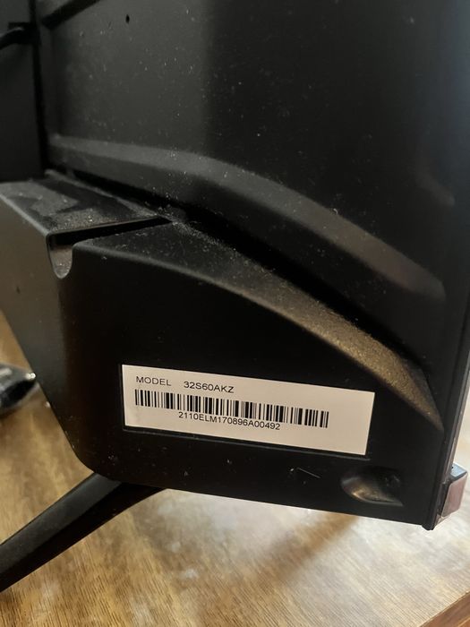 Телевизор TCL б/у на запчасти