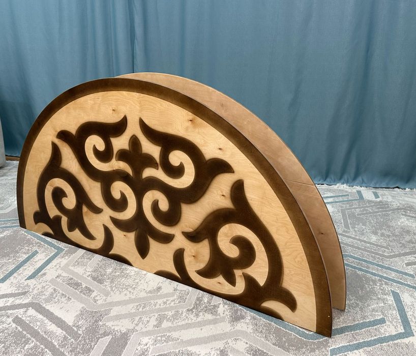 Жер Стол трансформер с высокими и низкими ножками, Новый