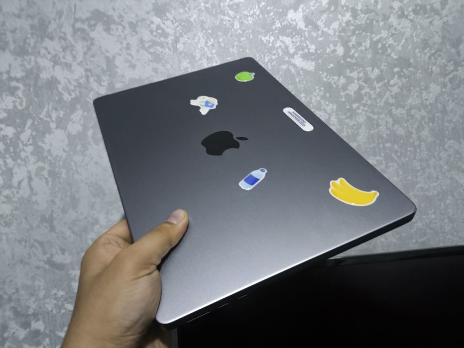 MacBook pro M1 pro 16/512