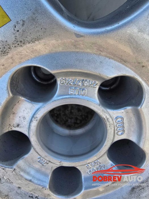 Продаваме патерица 16" за Audi A6 Allroad