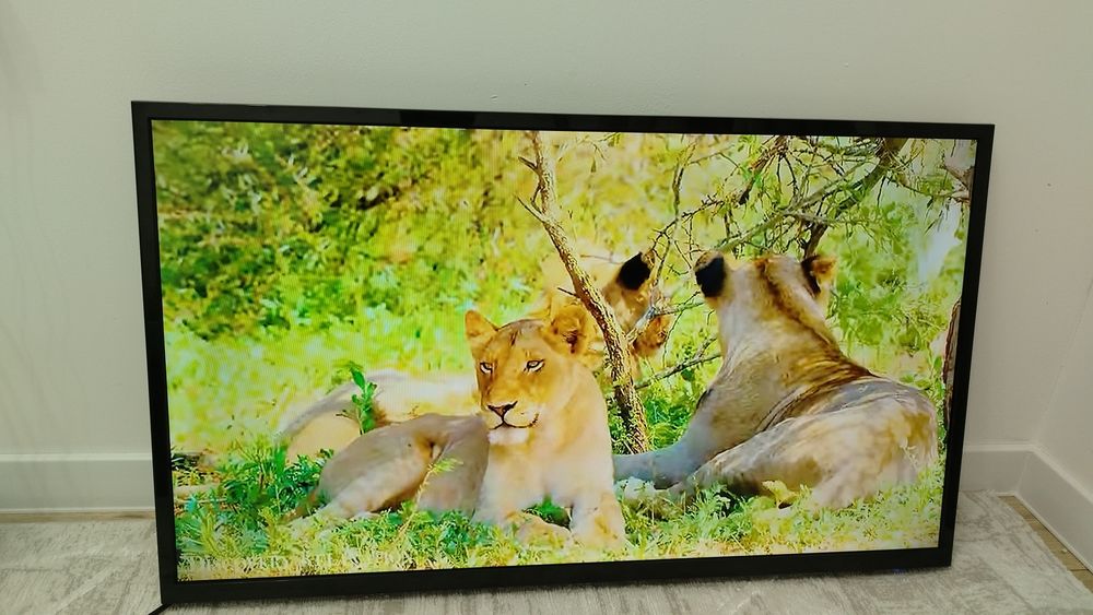 Продам смарт телевизор