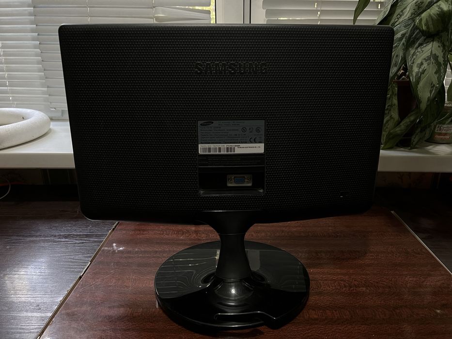 Samsung SyncMaster S19A100N ЖК 18,5дм