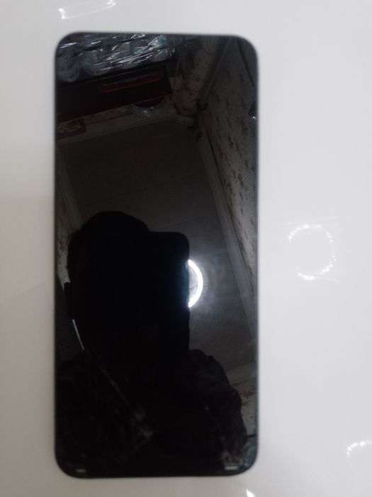 Продам телефон  realme