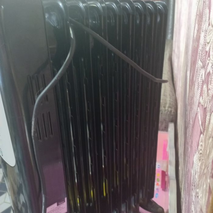 Масляный обогреватель Midea