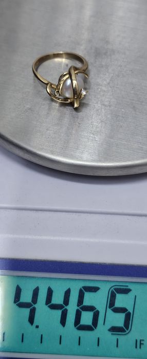 Золото красное желтое