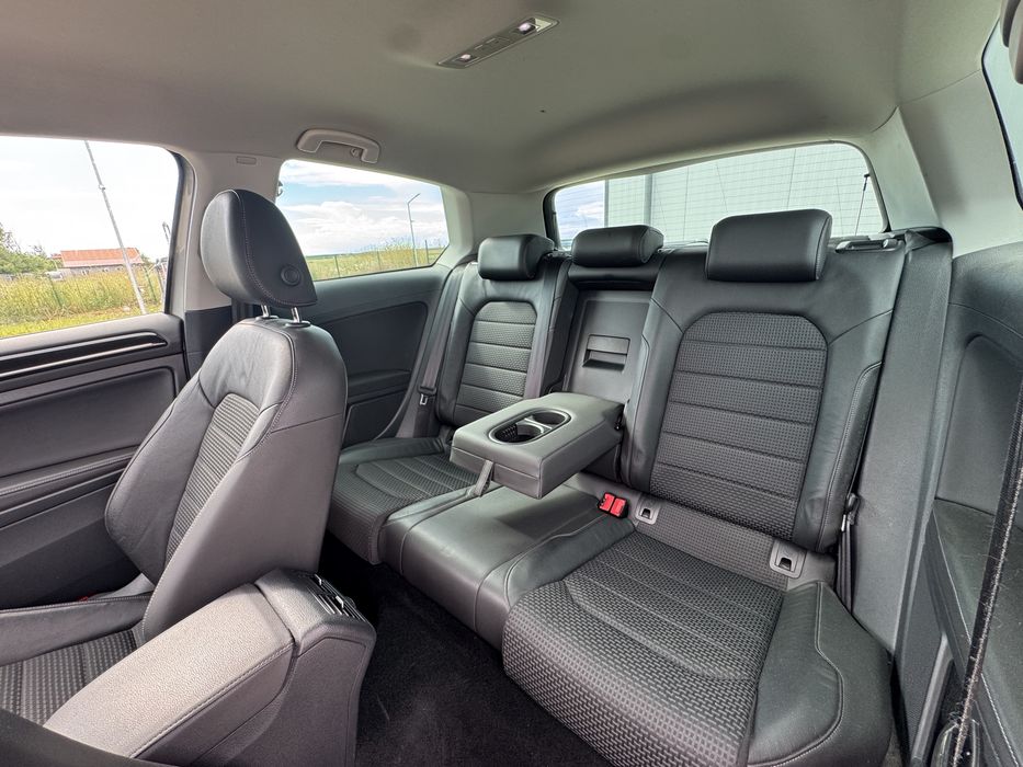 VW GOLF AUTOMAT/navigatie/piele/scaune sport inc/rate/garantie/150cp