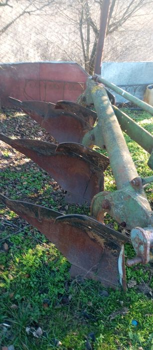 Vând Plug PP3 
 
 
 romanesc