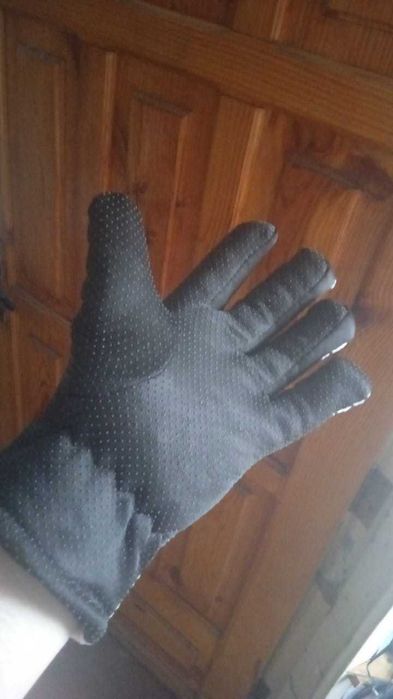 Зимние горнолыжные перчатки