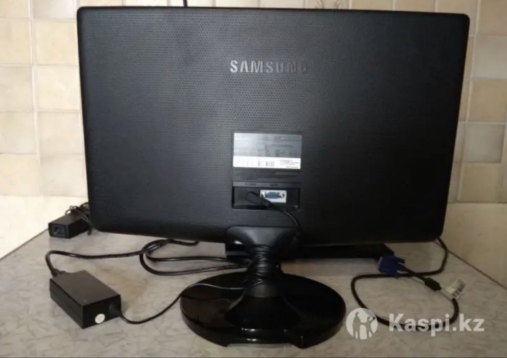 Монитор samsung