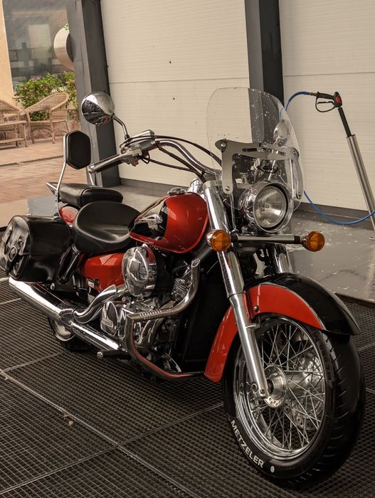 Honda VTX 750  Aero.       A2