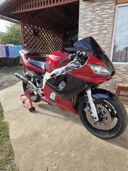 Se vinde Yamaha r6 2002