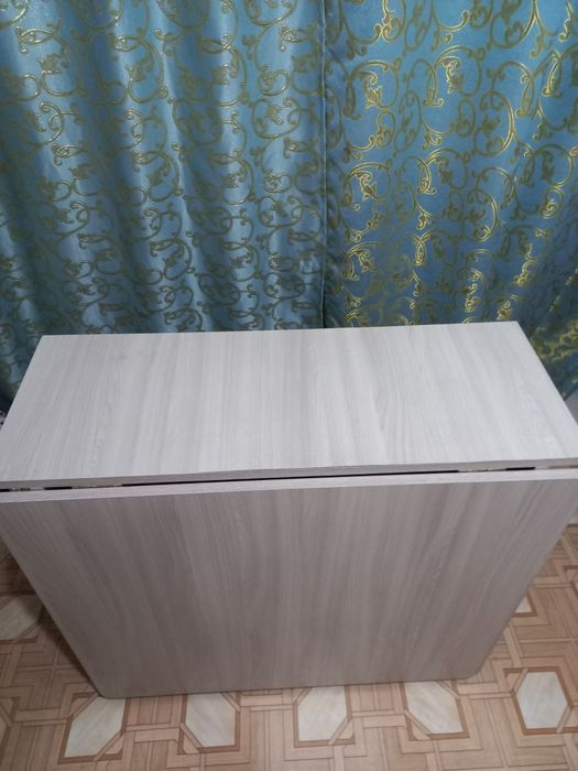 Стол книжка продам