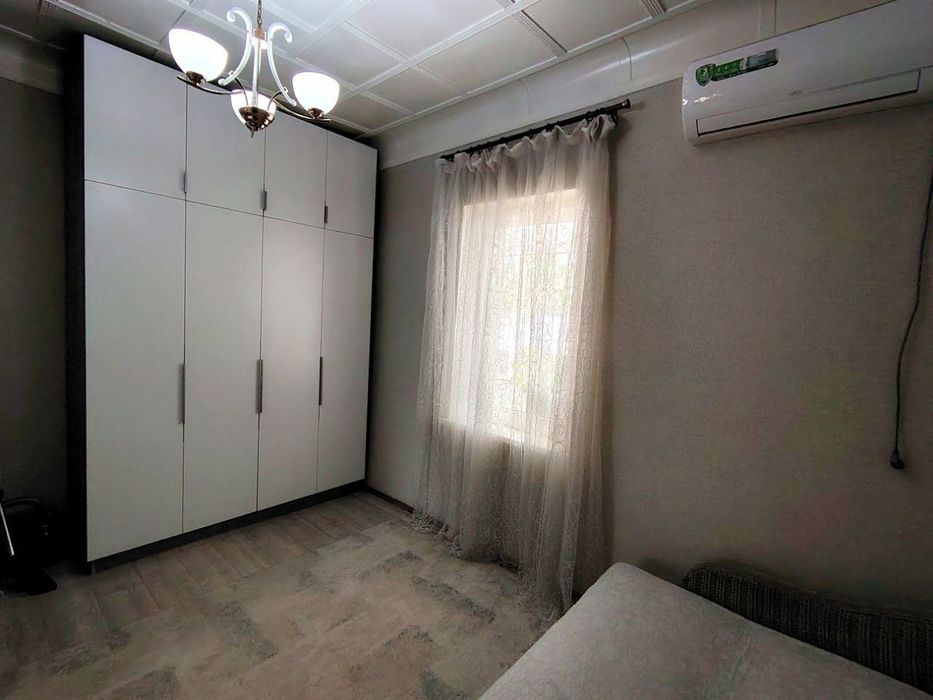 Продаётся участок 2 сот 2 комнаты Мирабадский район ул 8 марта