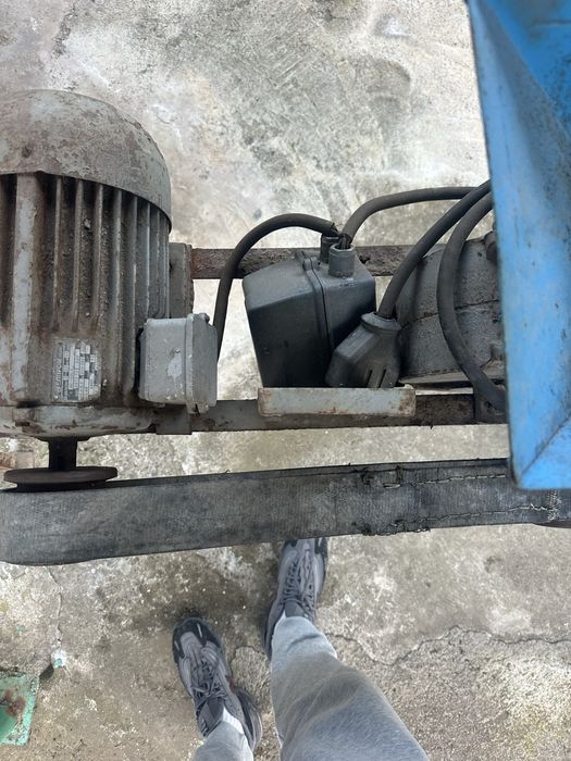 Ярномелка на трифазен