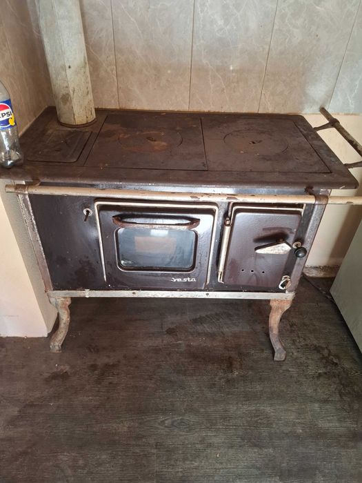 Sobă de gătit în stare foarte bună